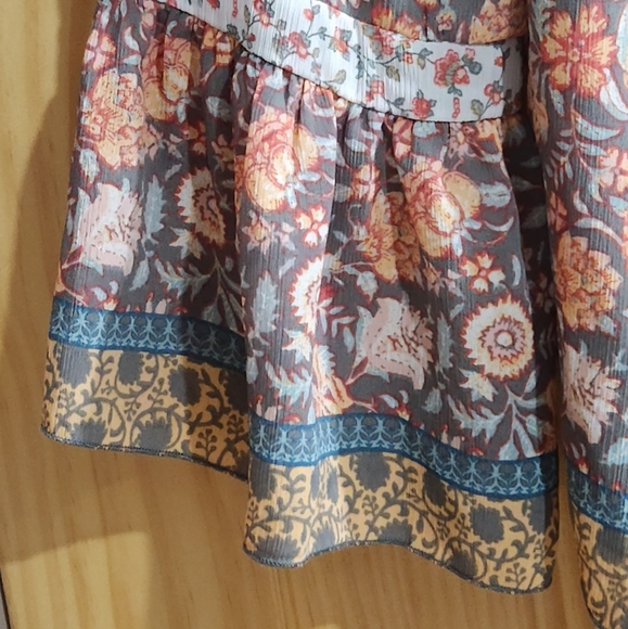 Jessica Simpson: Off the Shoulder Floral Mixed Colors Bell Sleeves Top - Picture 5 of 9